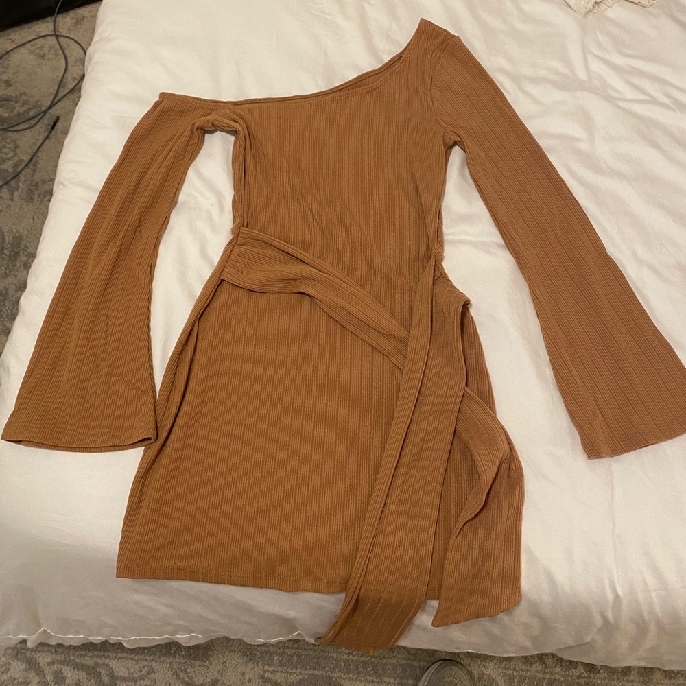 One shoulder dress
